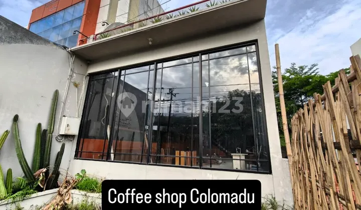 Ruang-usaha Coffeeshop & Resto Di Baturan Colomadu Ruang-usaha Coffeeshop & Resto Di Baturan Colomadu