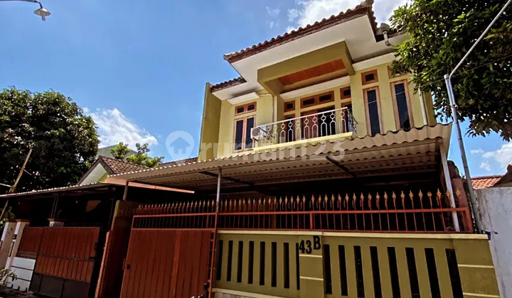 Luxurious 2-Story House in Sumber, Banjarsari, Solo Luxurious 2-Story House in Sumber, Banjarsari, Solo