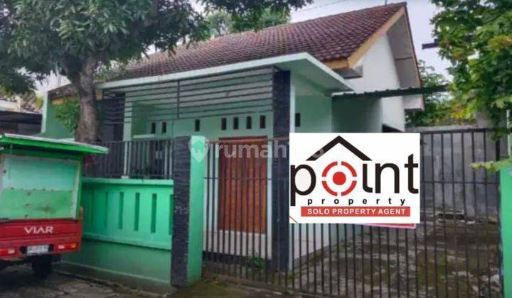 Rumah Murah Lahan Luas 179 M2 Dekat Unisri Di Kadipiro, Banjarsari  1