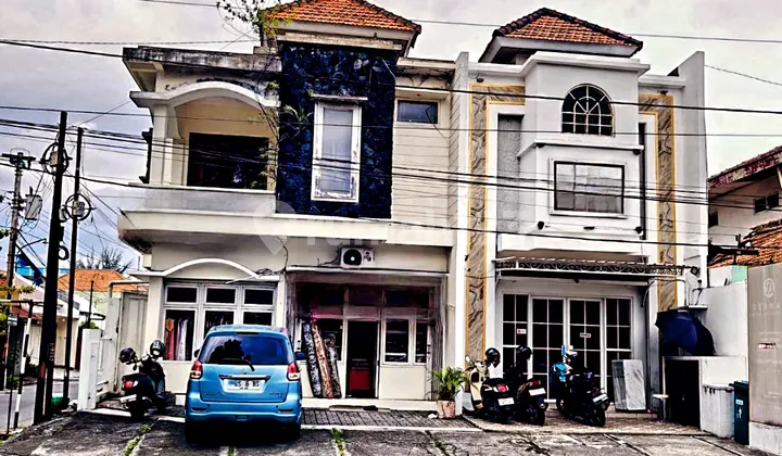 House Plus Shop 224.0 M² Roadside in Penumping 2