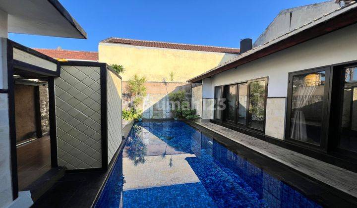 DISEWAKAN VILLA BALINESE MODERN DI RENON AREA 1