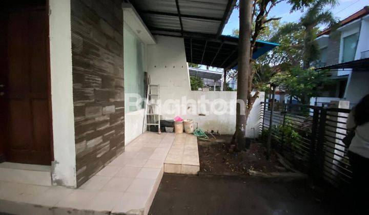 RUMAH DALAM CLUSTER 2 LANTAI DI KAWASAN PUSAT RENON 1