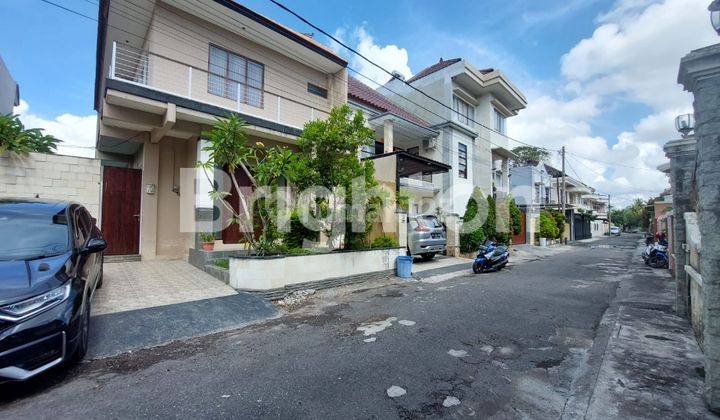 RUMAH CANTIK DAN ASRI FULLY FURNISHED DI KOMPLEKS PERUMAHAN 1