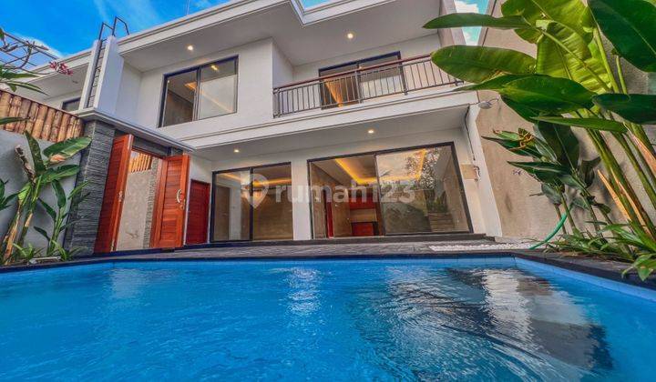 Disewakan Luxury Villa 2 Lantai Area Canggu 1