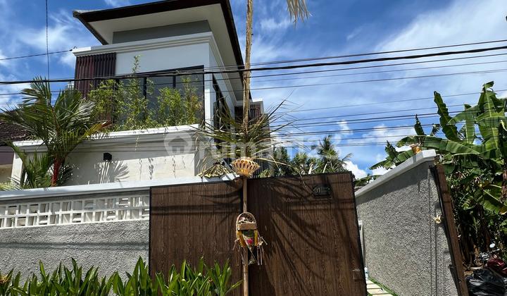 Disewakan Villa Full Furnished Area Abiansemal Badung Disewakan Villa Full Furnished Area Abiansemal Badung