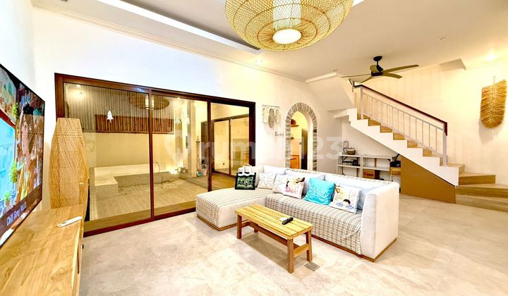 For Rent 2-Story House In Seminyak Area For Rent 2-Story House In Seminyak Area