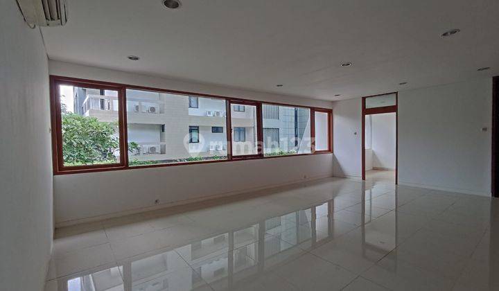 Rumah Bagus Area Simprug Bisa Untuk Kantor, Jakarta Selatan  6