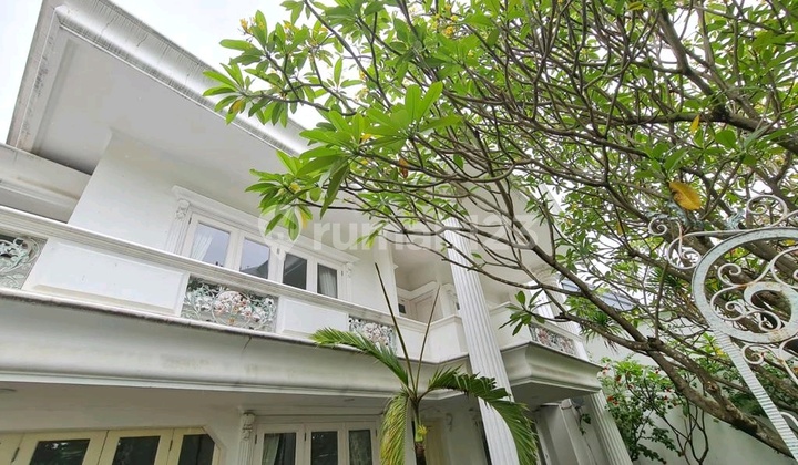 Kemang Timur: Sewa Rumah Mewah 5 KT, Pool & Pavilion Kemang Timur: Sewa Rumah Mewah 5 KT, Pool & Pavilion