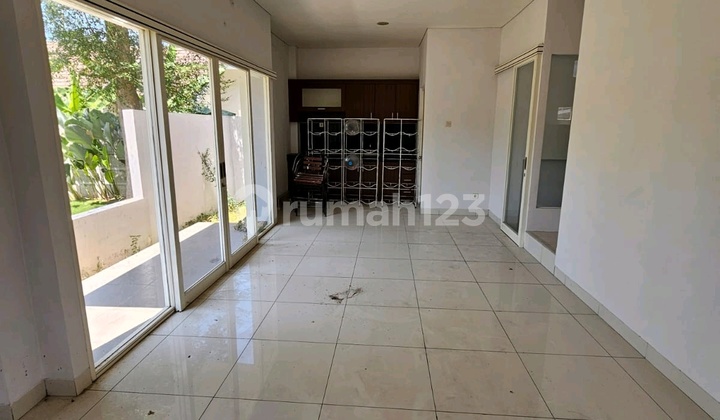 Rumah 3Lt Lahuripan Nirwana Belakang Aston Hotel