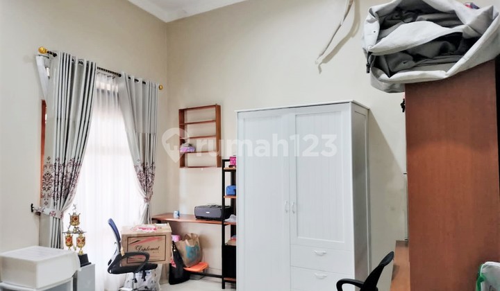 DISEWAKAN RUMAH DI KOMPLEK ANGGARAN PALMERAH 8
