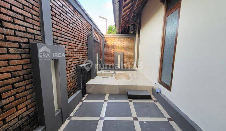 Rumah Mewah Bergaya Konsep Modern di Colomadu Solo 2