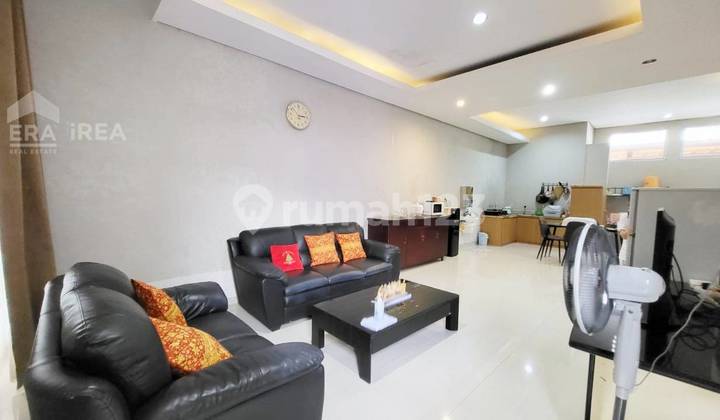 Rumah Murah Ada Kolam Renang di Solo Baru Sukoharjo