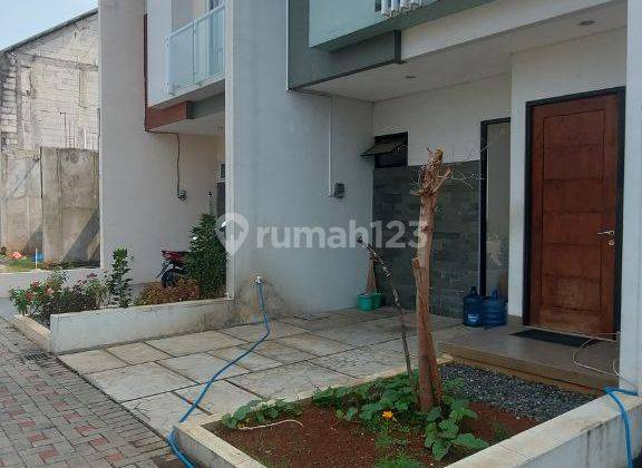 Rumah 2 Lantai di Pamulang 800 Jutaan Dekat Unpam Ada Ready Stock 2