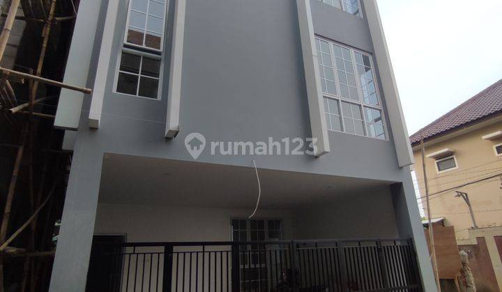 Rumah Kost Khusus Putri Dekat Kampus Ui Depok Full Furnished 1