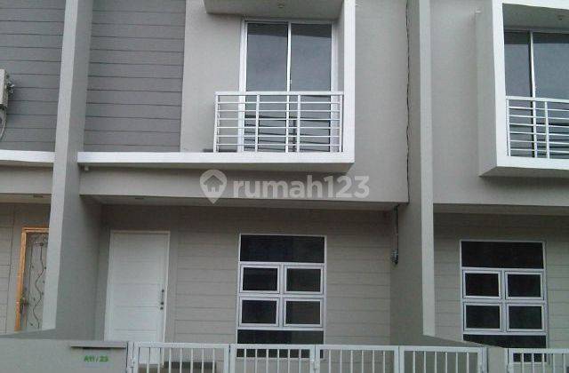 Rumah 2 Lantai Perumahan Dadap Residence 1