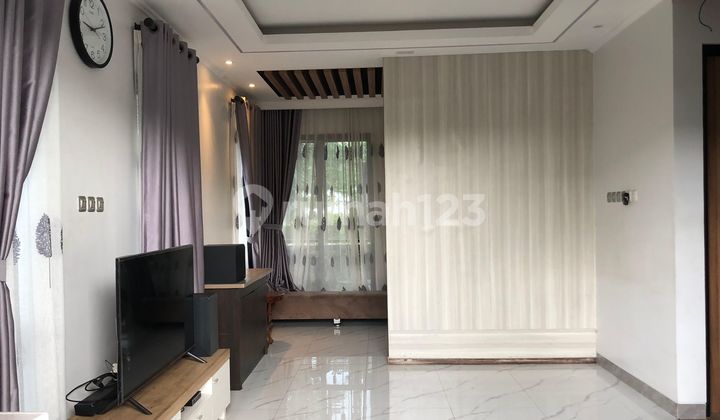 Jual Rumah Mewah Citra Garden Puri Semi Furnish 3 Lantai