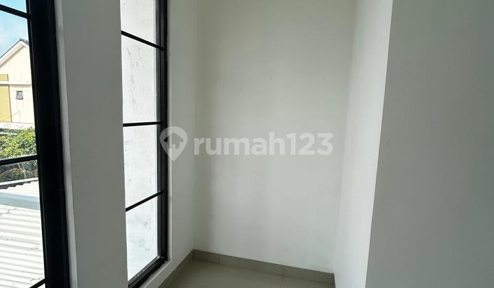 Jual Rumah Green Lake City Cluster East Asia 4x12 Baru Renov 2