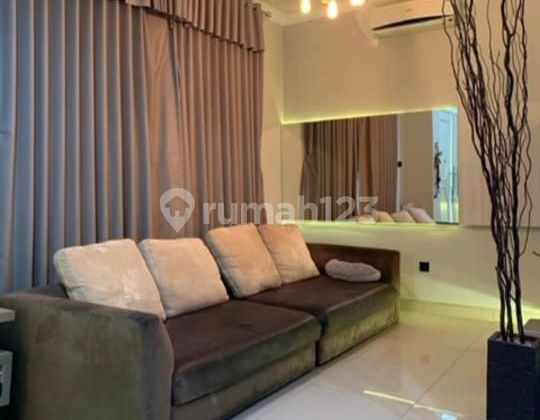 Dijual Rumah Green Lake Cluster Eropa 6x15 Semi Furnish Nego