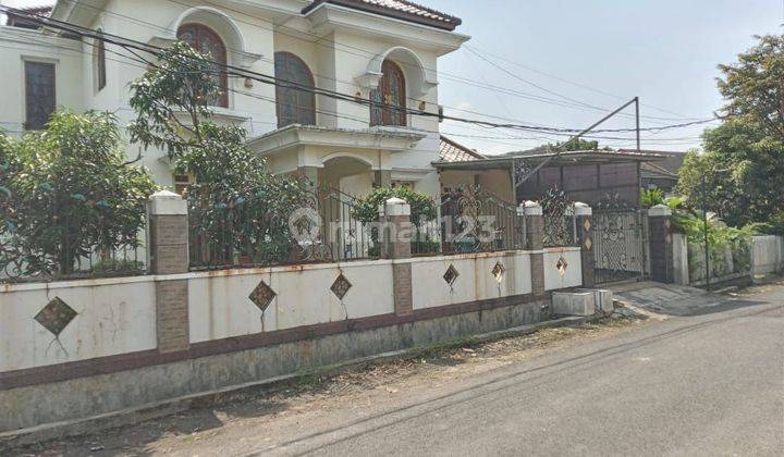 Rumah 2 Lantai Furnished Daerah Turangga 2