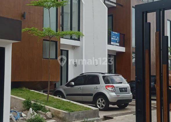 Rumah Contemporary Minimalis Cluster Antapani 2