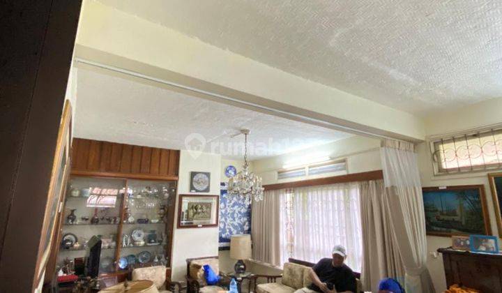 Dijual Rumah Terawat Sayap Dago Dekat Kampus ITB
