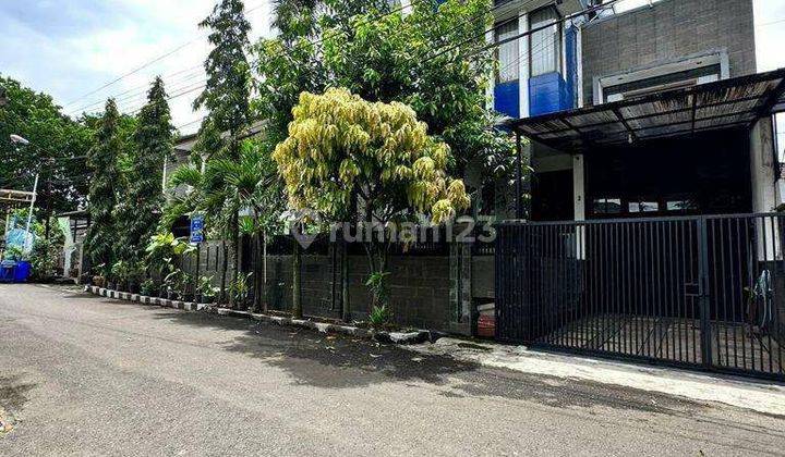  Rumah Mewah 2 Lantai Sayap Bkr, Bandung 2