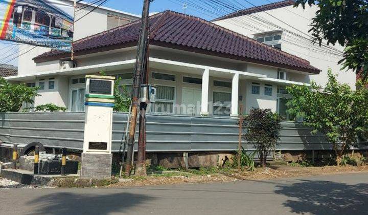 Rumah Luas Lokasi Strategis di Antapani  2