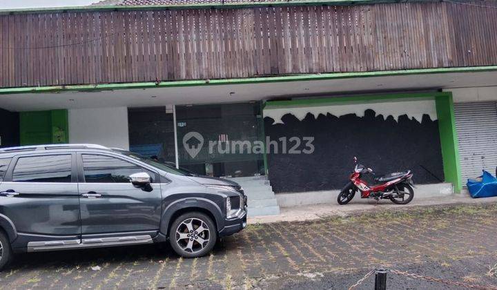 Rumah Ex Kantor Jalan Wastukencana Sayap Riau Pusat Kota 1