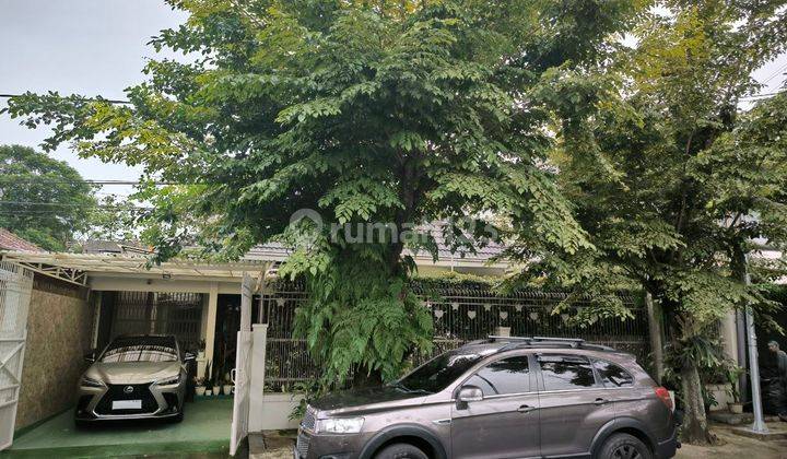 Disewakan Rumah Bagus Terawat Gatot Subroto 1