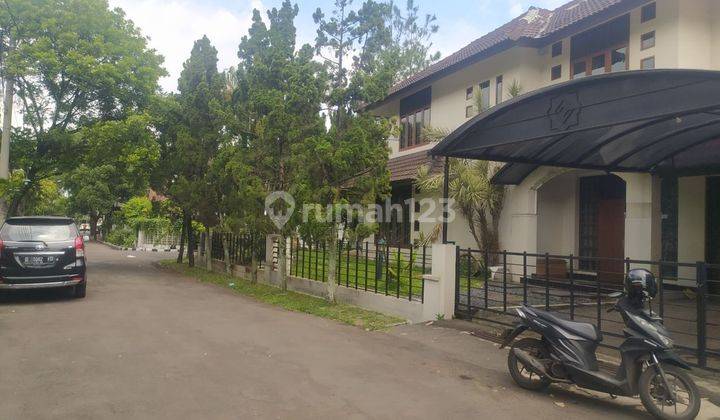 Rumah Terawat Pusat Kota Komplek Kembar Mas Harga Murah 2