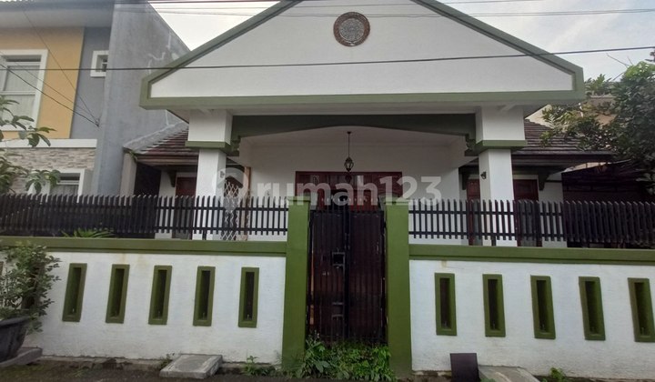 Rumah 2 Lantai Bagus SHM di Arcamanik, Bandung
