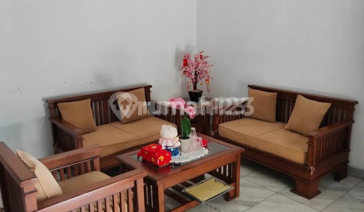 Rumah siap huni lokasi nyaman di komplek surya setra  2