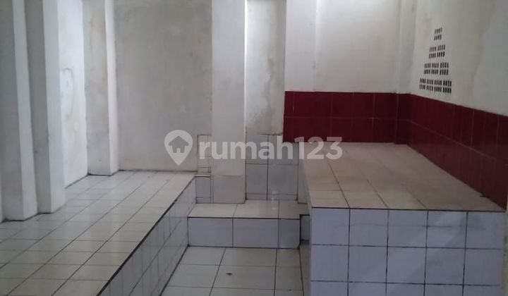 Rumah Kosan Area Strategis Tengah Kota Harga di Bawah NJOP