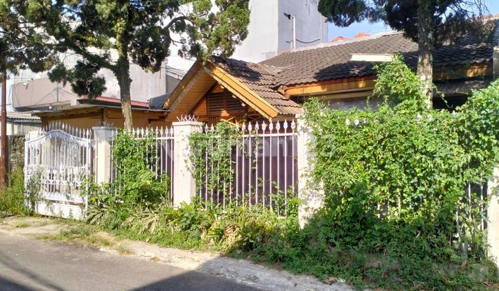 Calculate the land area of the house in the Buahbatu turangga wing.