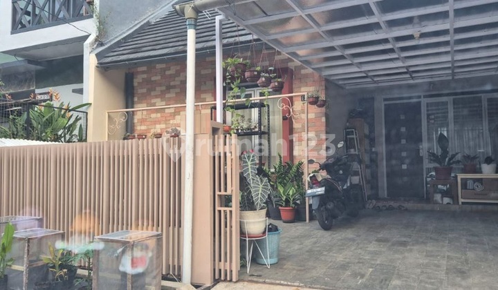 Rumah Minimalis di Komplek Taman Melati Pasir Impun