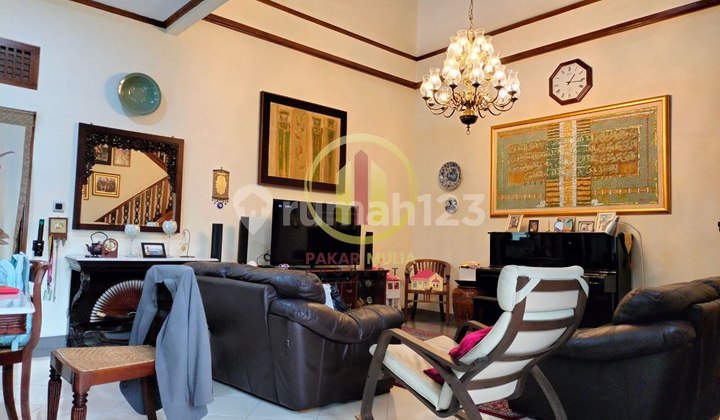 Rumah Asri Open Space Cigadung Dago Siap Pakai