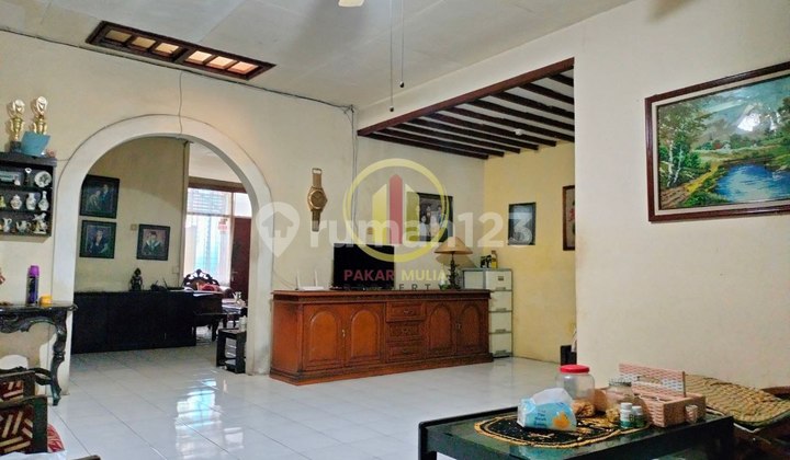 Rumah lama lokasi Strategis Buahbatu 2 arah