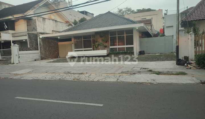 For Rent: Strategic House on Main Road Pasir Kaliki