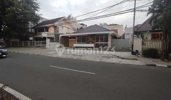 For Rent: Strategic House on Main Road Pasir Kaliki