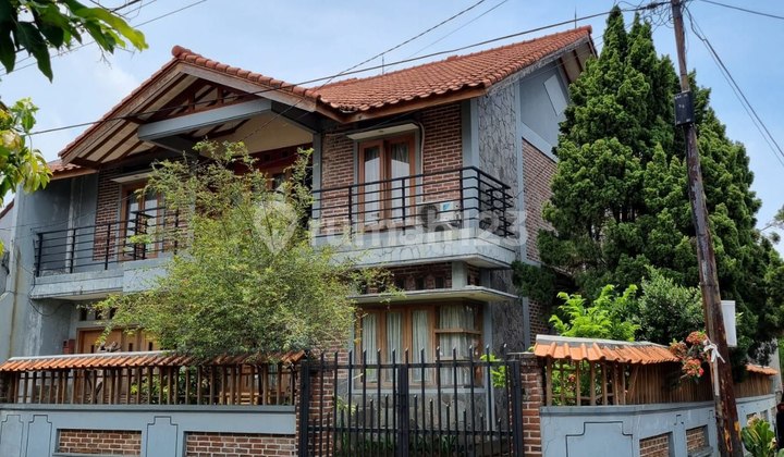 Rumah Bagus Terawat Posisi Hook Perumahan Antapani