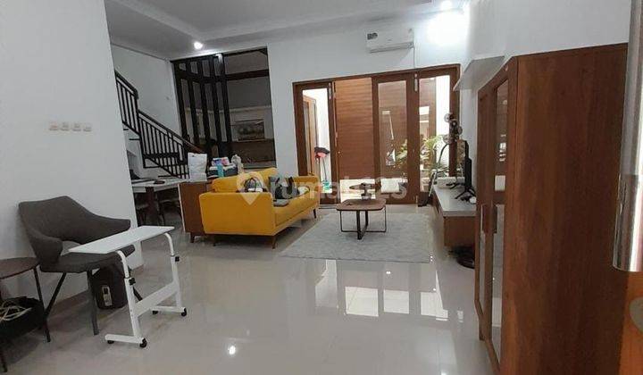 Rumah di Karang Tengah , Lebak Bulus Cilandak, Jakarta Selatan 1