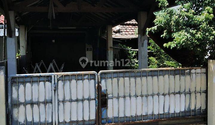 Dijual Rumah Lokasi Strategis, Cireundeu 2