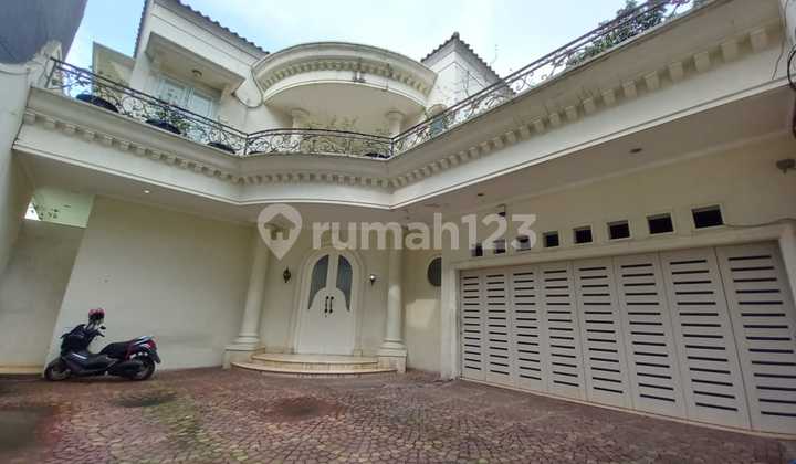 Elite House In Urban Area, Kemang Elite House In Urban Area, Kemang