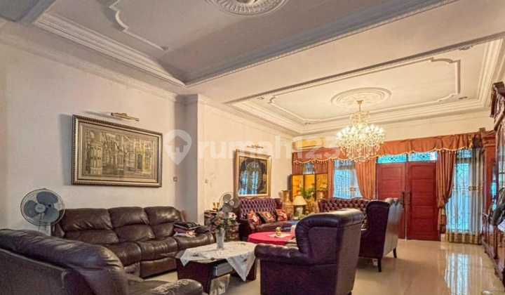 Dijual Rumah Semi Furnished di Terogong Jakarta Selatan