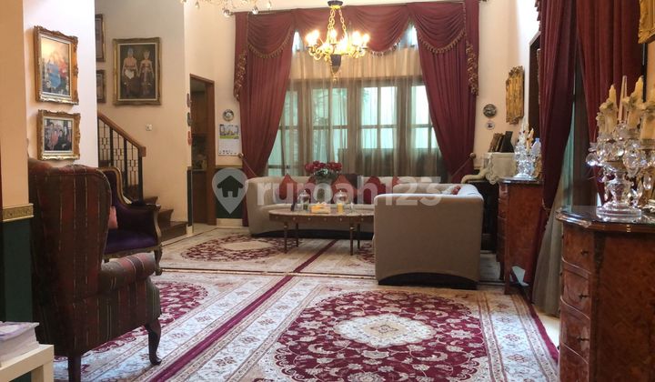 Dijual Eksklusif Rumah Free Furniture Bagus di Menteng Bintaro