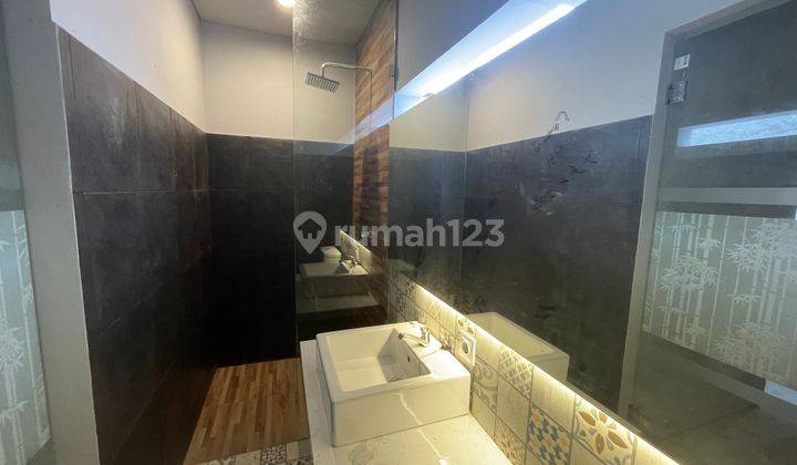 Brand New 3 Bedroom House 4