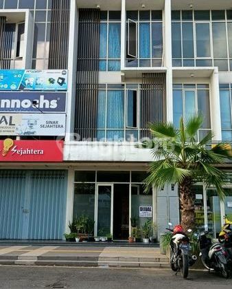 Northwest Shop House Premium Position 1