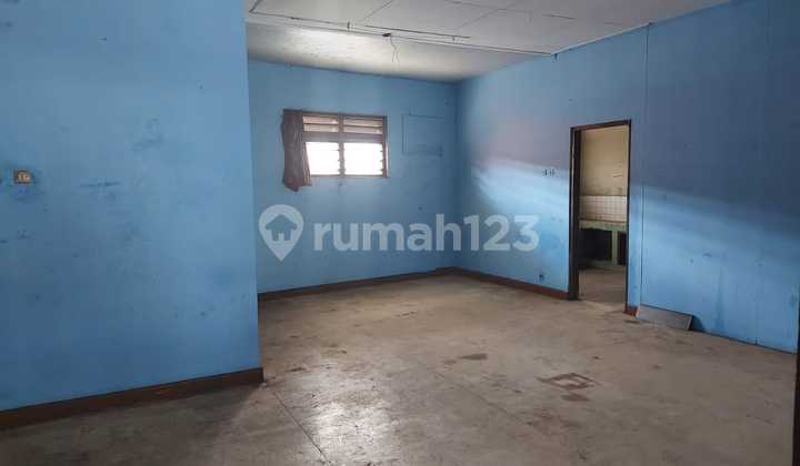 For Rent: Land for Business on Jiputat Raya Street For Rent: Land for Business on Jiputat Raya Street