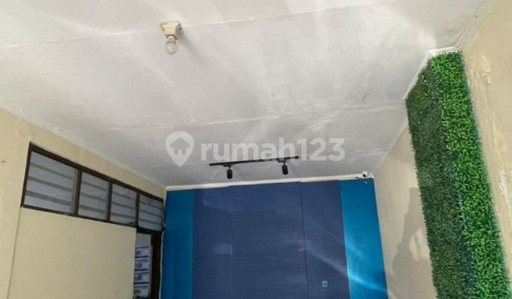 Di jual Rumah Ex kantor di Bintaro sektor 1 2