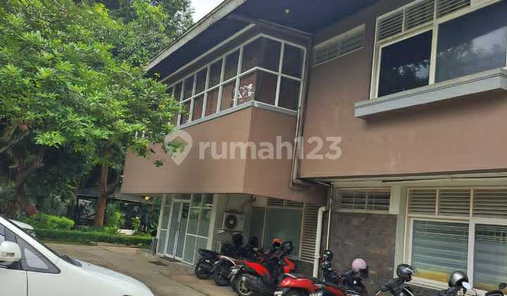 Dijual Gedung di Kebayoran Baru